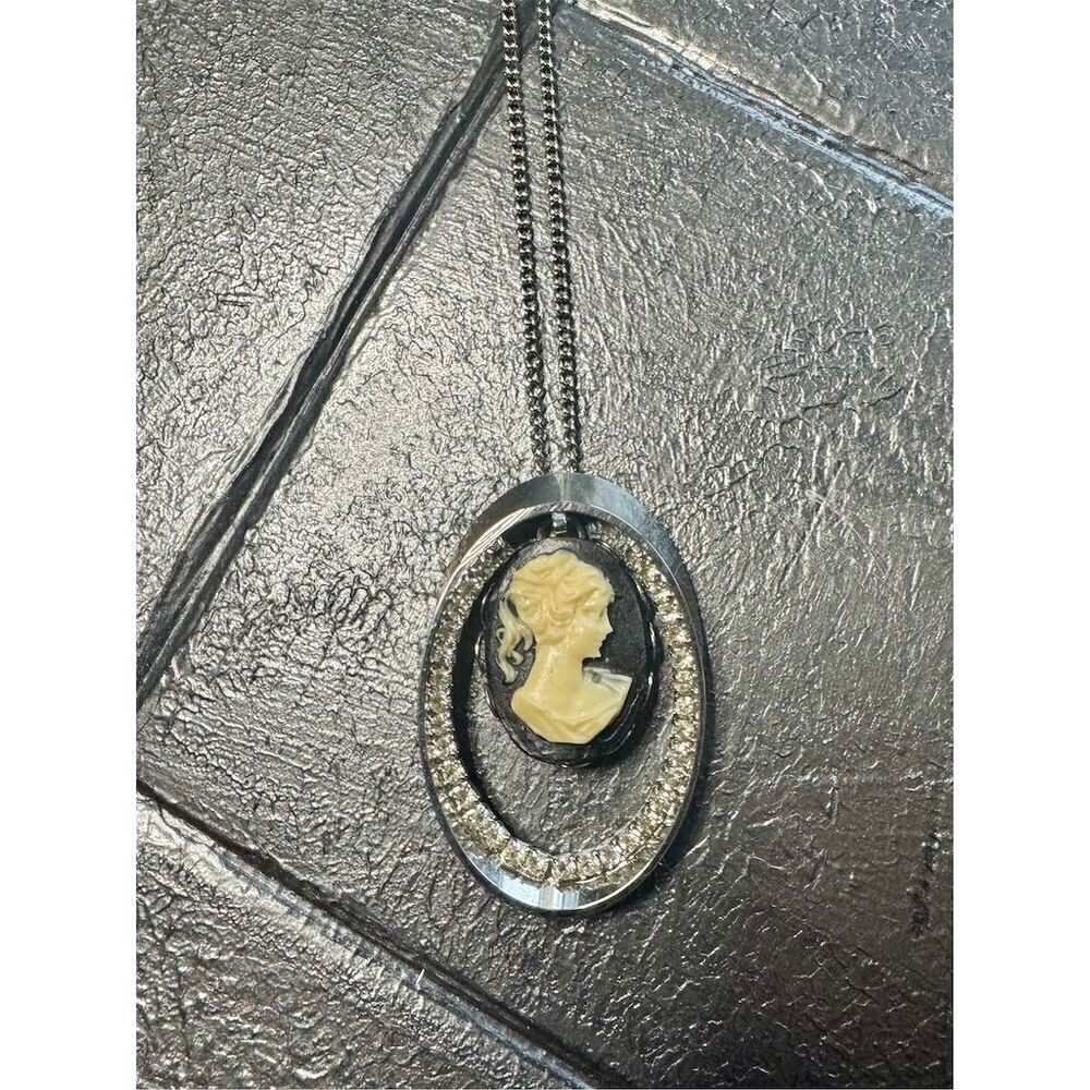Vintage Black Cameo Pendant Necklace Adjustable Women's Jewelry